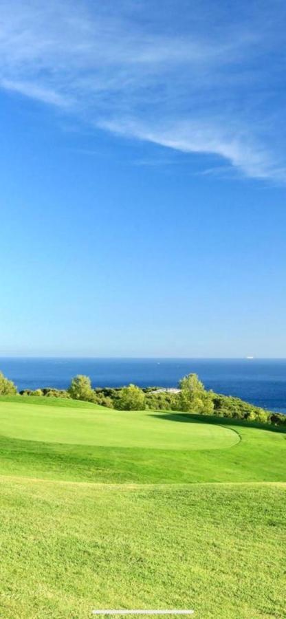 Villa Dans Cadre D'Exception - Golf, Piscine Et Tennis Prive Сен-Сір-сюр-Мер Екстер'єр фото